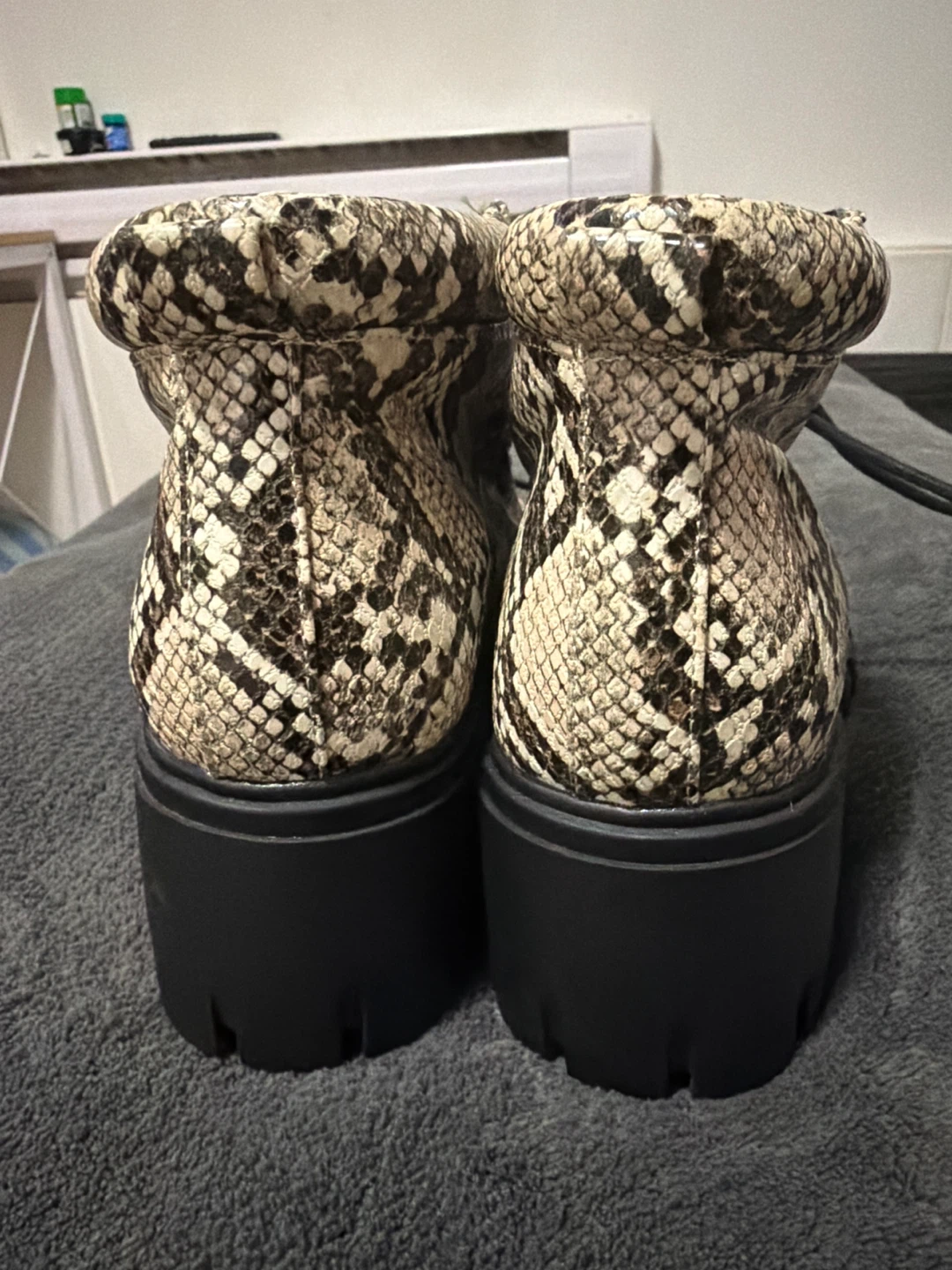 Women's Snake Print Lace-Up Platform Boots Size 8/38.5 - photo 2