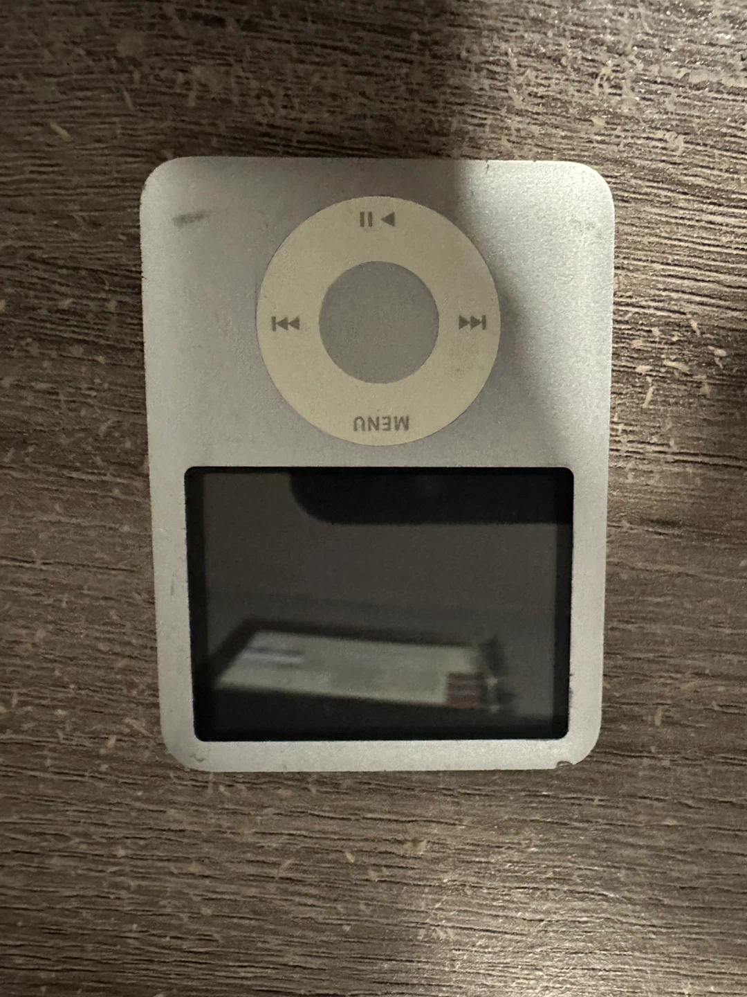 Apple iPod Nano 3rd Generation – For Parts or Repair