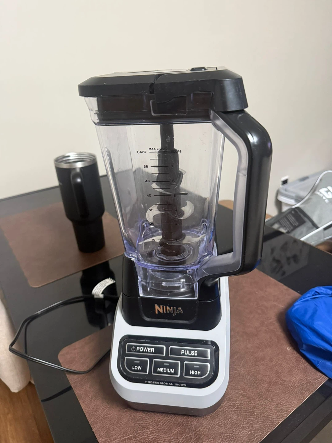 Ninja Professional 1000W Blender - photo 3