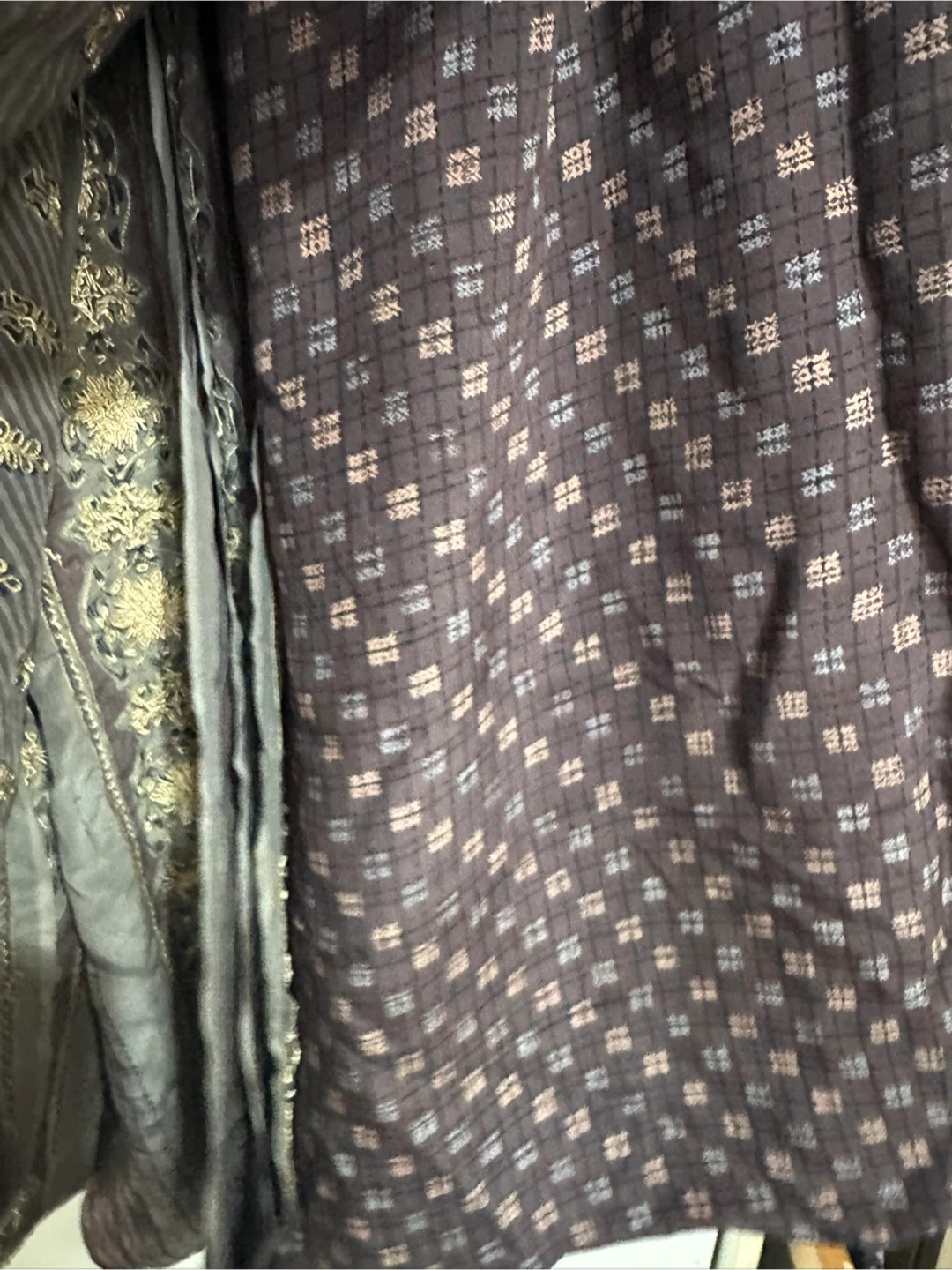 Elegant Floral Pattern Fabric - photo 2