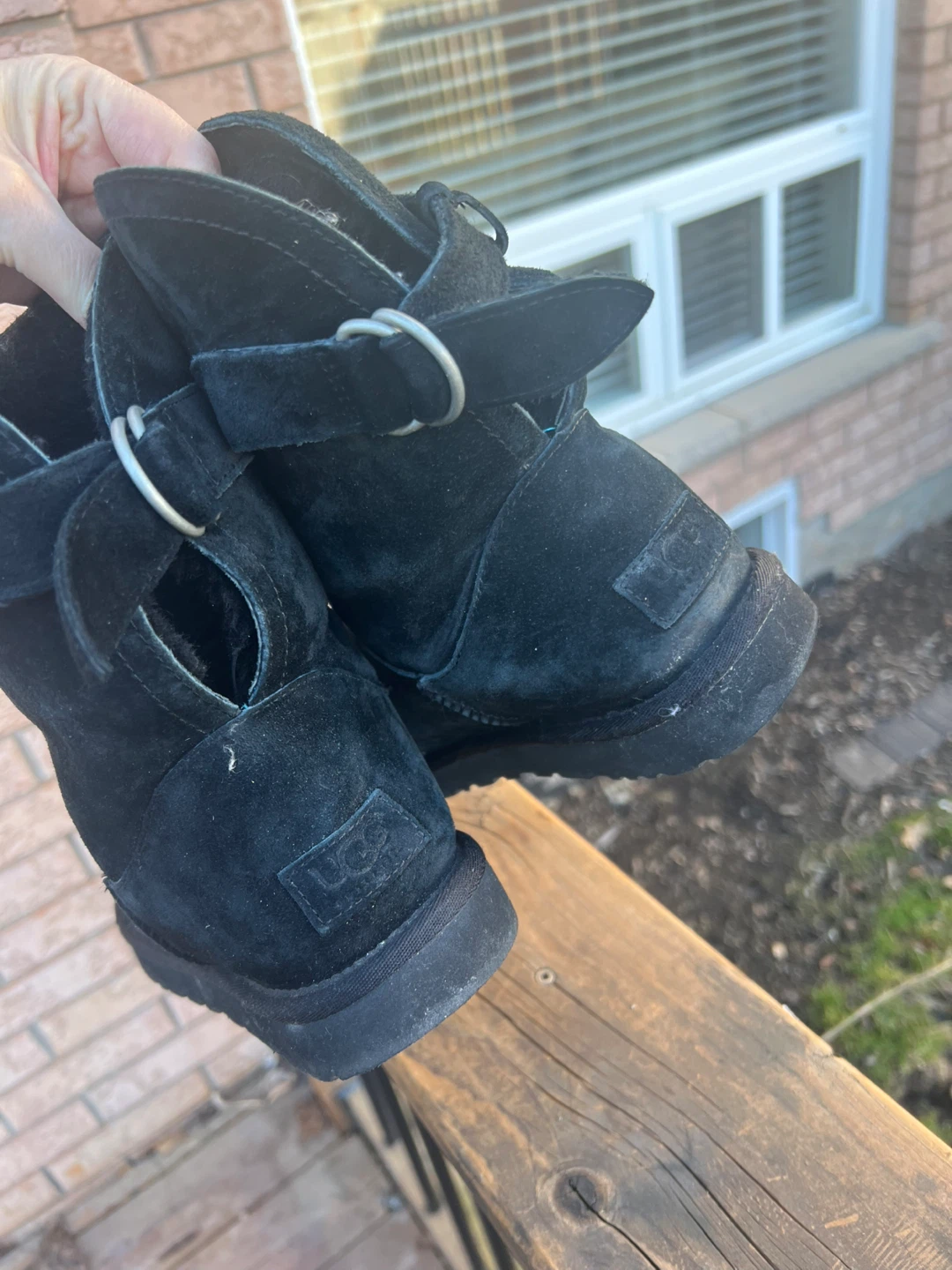 Size 9 authentic UGG boots - photo 4