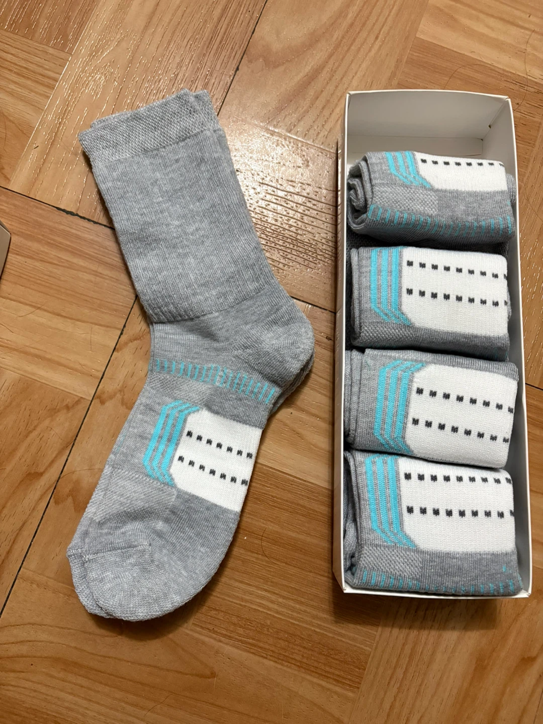 Suaskk Women's Crew Socks - Large, Grey (5 Pairs) - photo 4