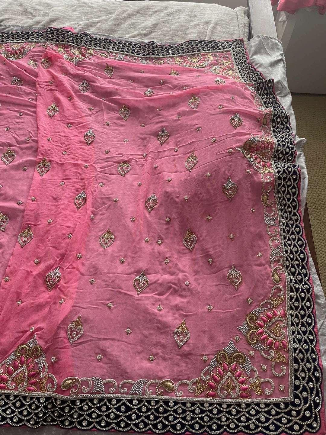 Pink Embroidered Saree Blouse and Saree Set - photo 3