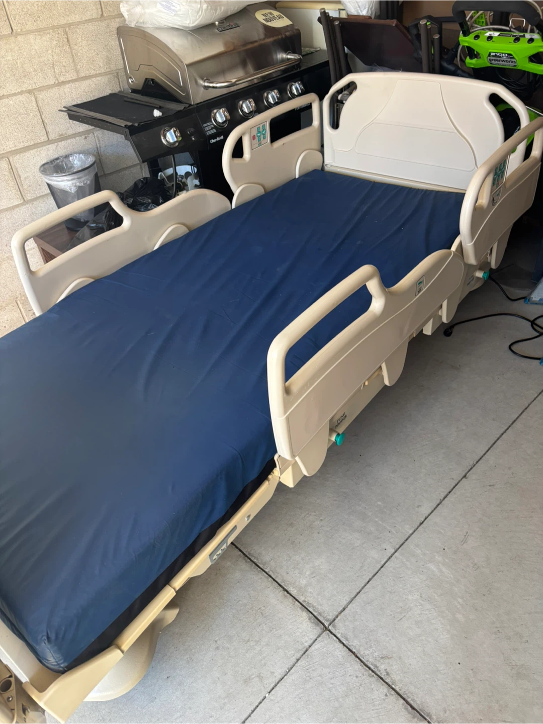 CHG Hospital Bed with Mattress - photo 4