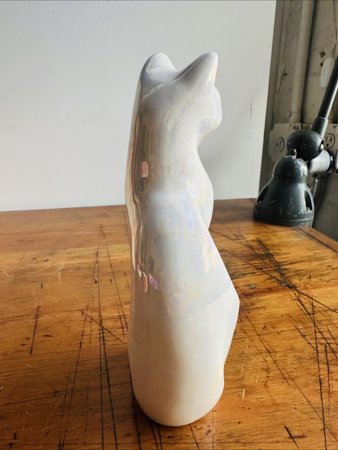 Cameron & Sons Ltd. White Iridescent Ceramic Cat Sculpture - photo 3