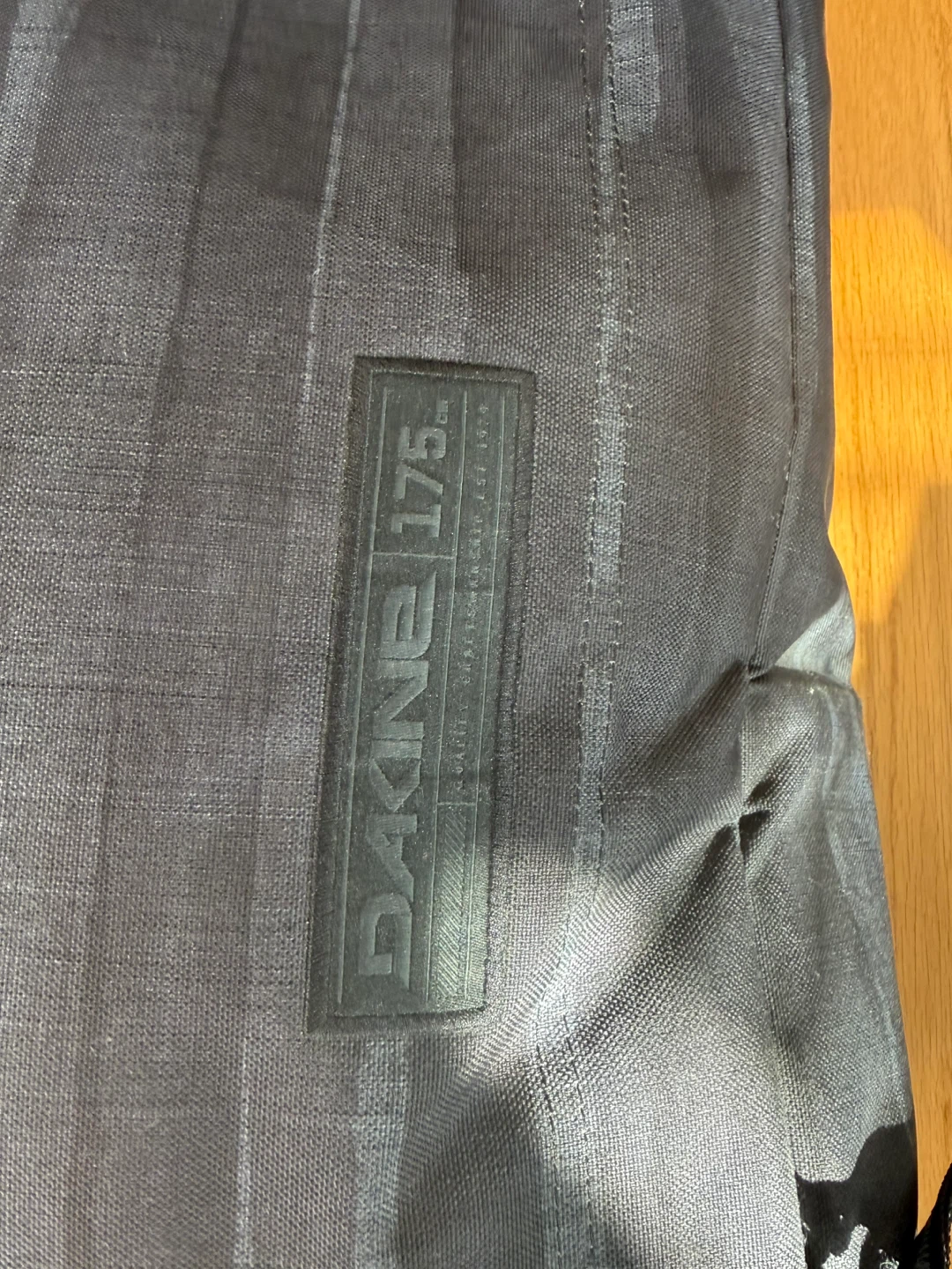 Forum 158 snowboard, Dakine travel case, tuning kit - photo 5