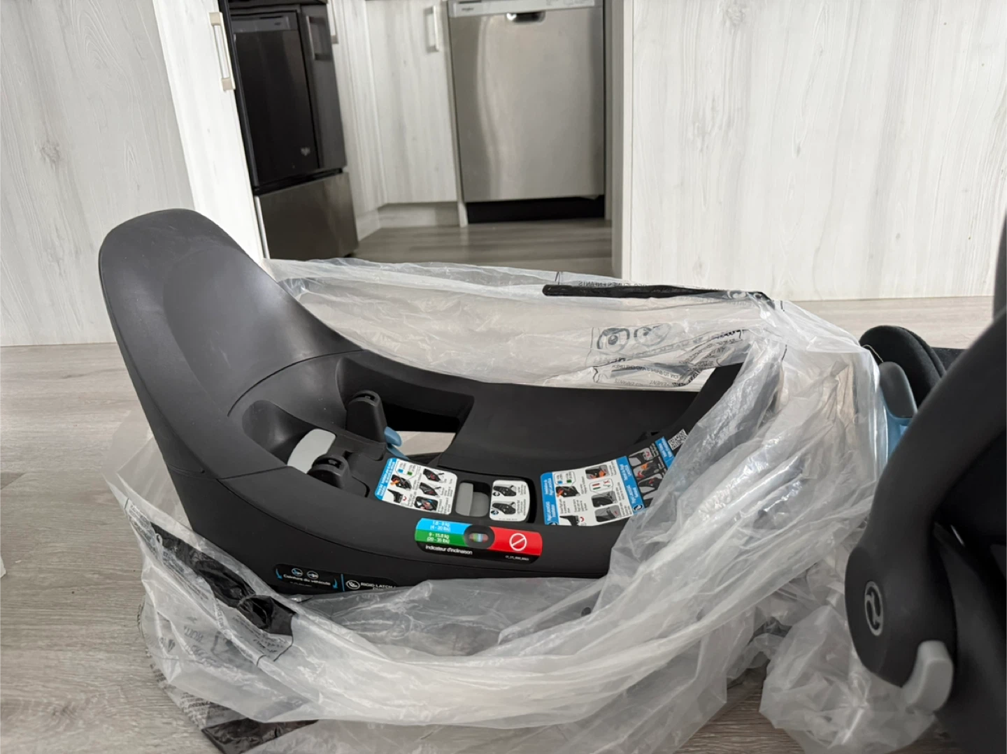 Cybex Infant Car Seat with Base - photo 4