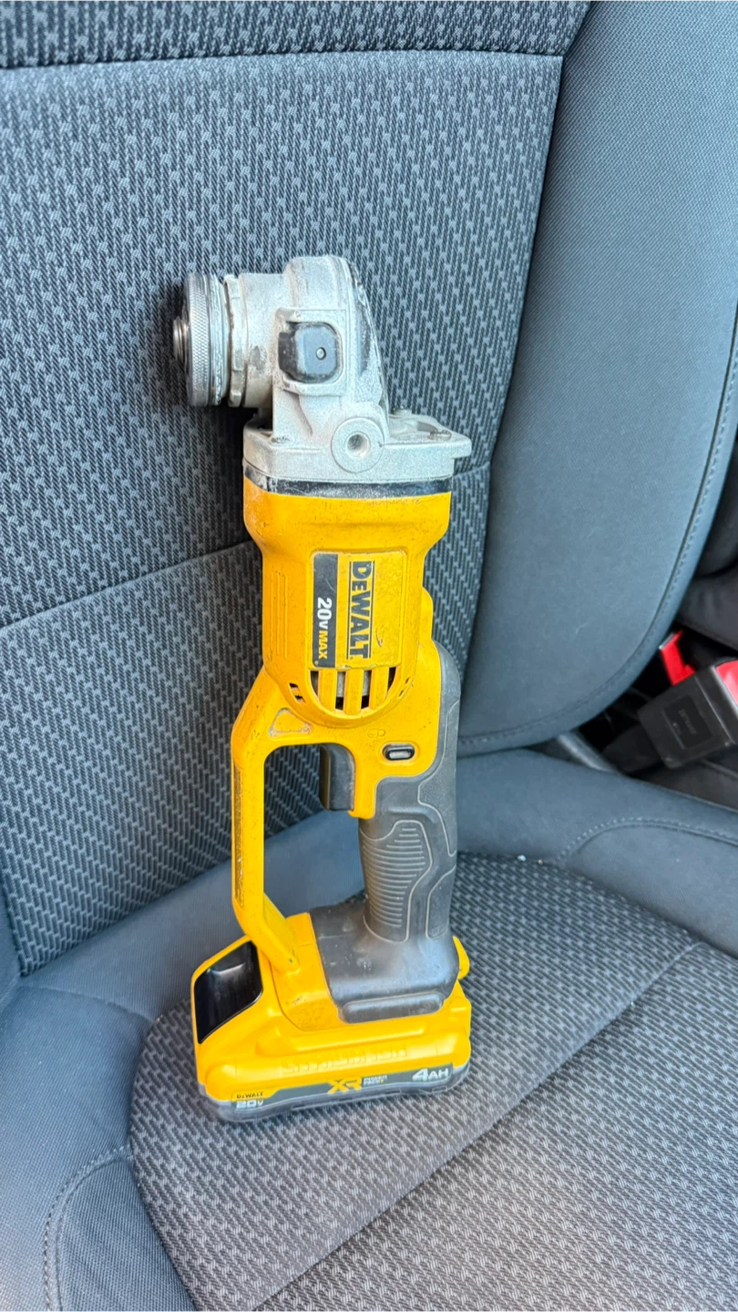DEWALT DCG471 20V MAX 4Ah Cordless Angle Grinder
