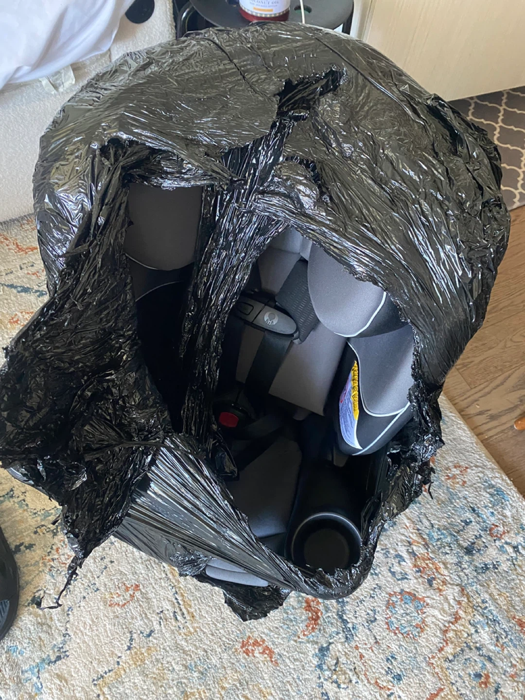 BRAND NEW Evenflo Revolve360 Rotating Car Seat