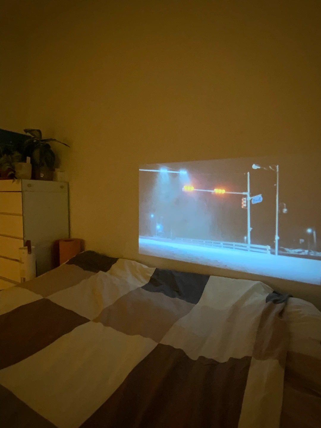 Portable Mini Projector with Remote - photo 4