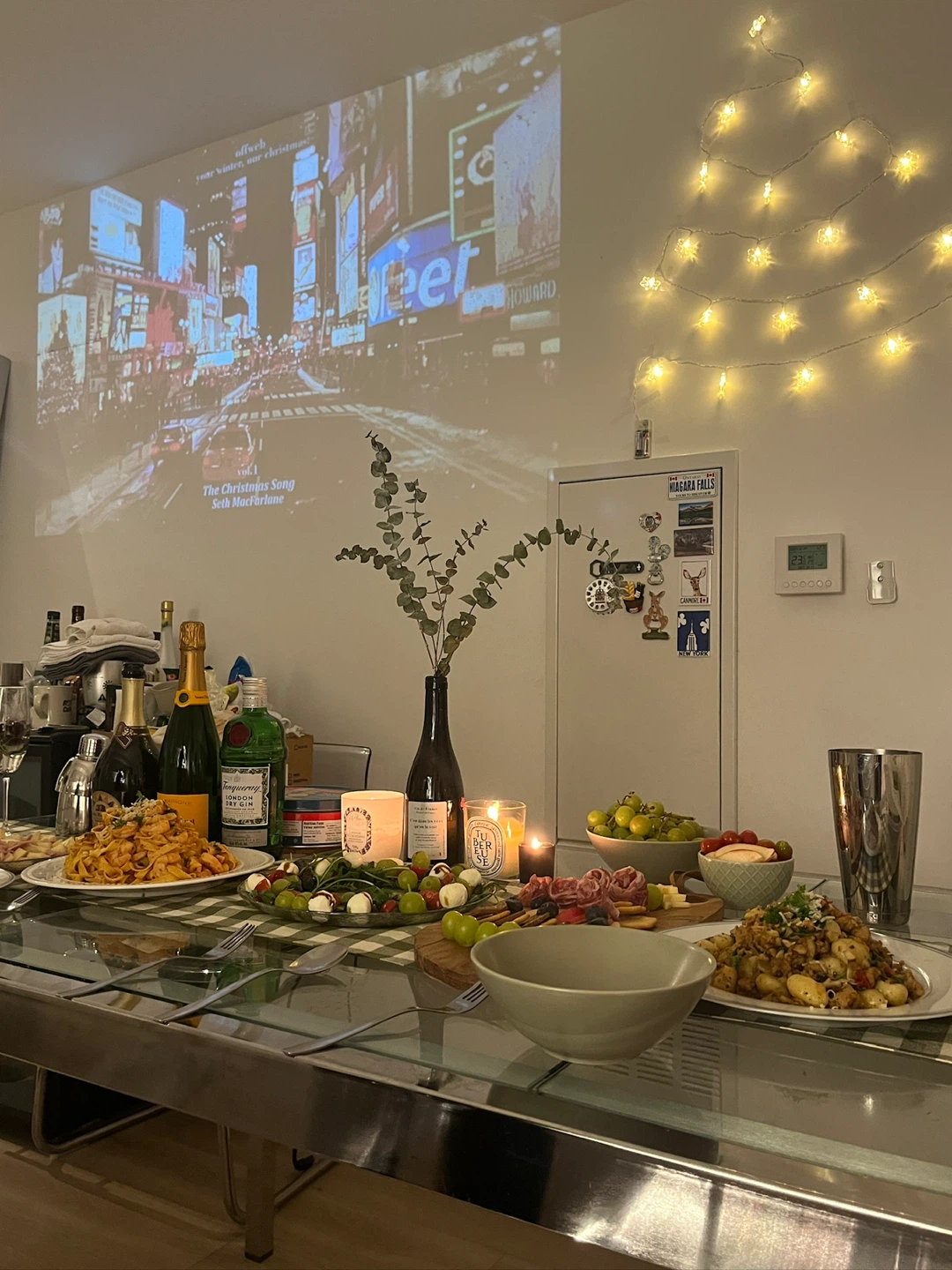 Portable Mini Projector with Remote - photo 3