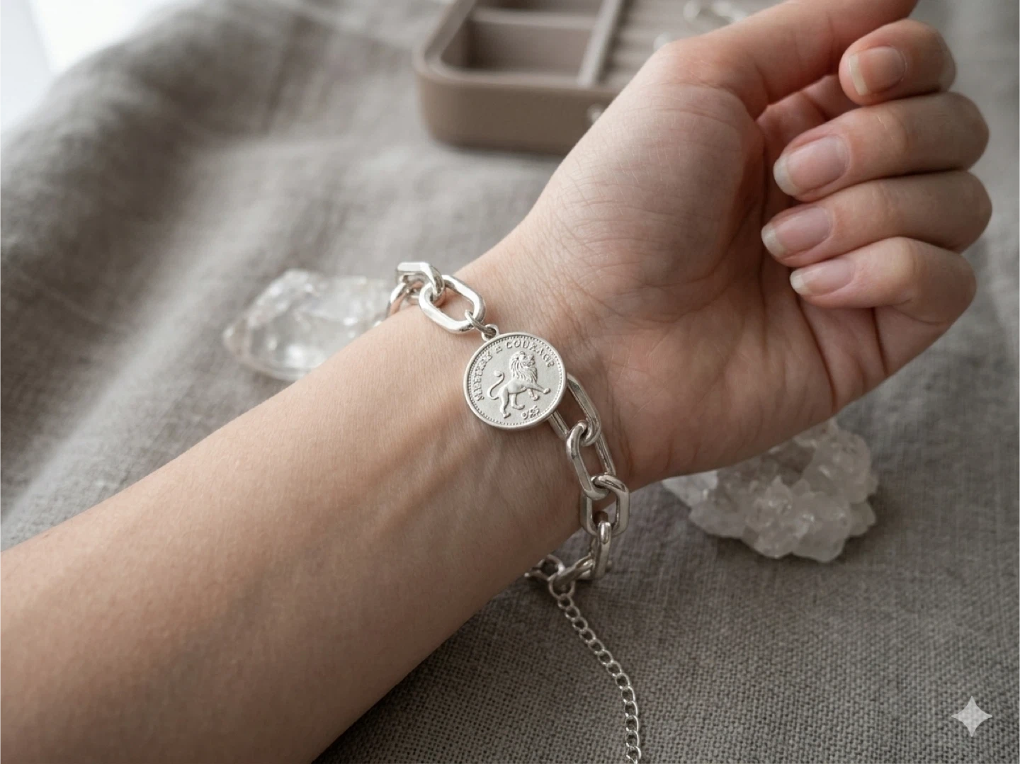 Bracelet