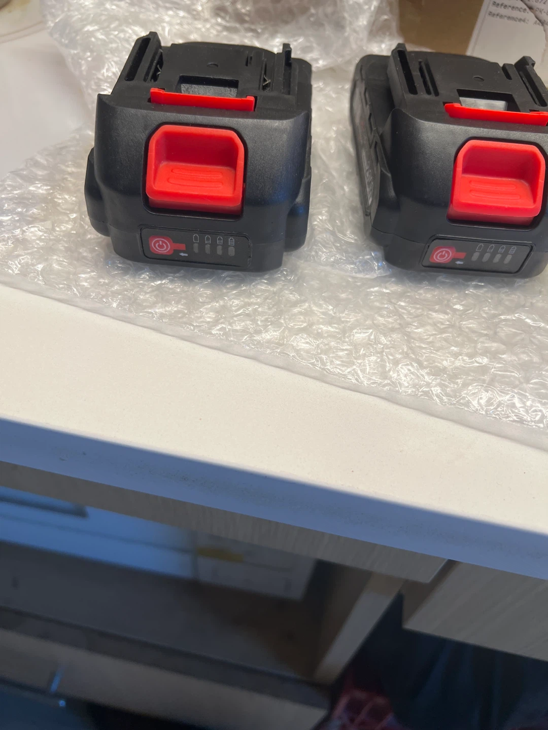 Darkboom 21V/18V 2.0Ah Lithium-ion Batteries (2 Pack) - photo 4