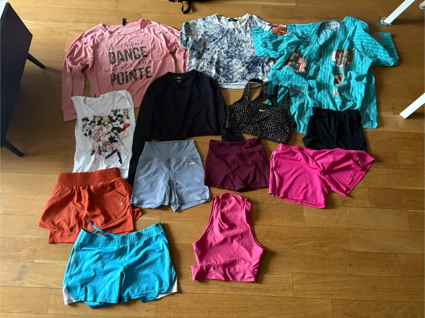 Women's Closet Cleanout - Bundle & Save! - photo 5