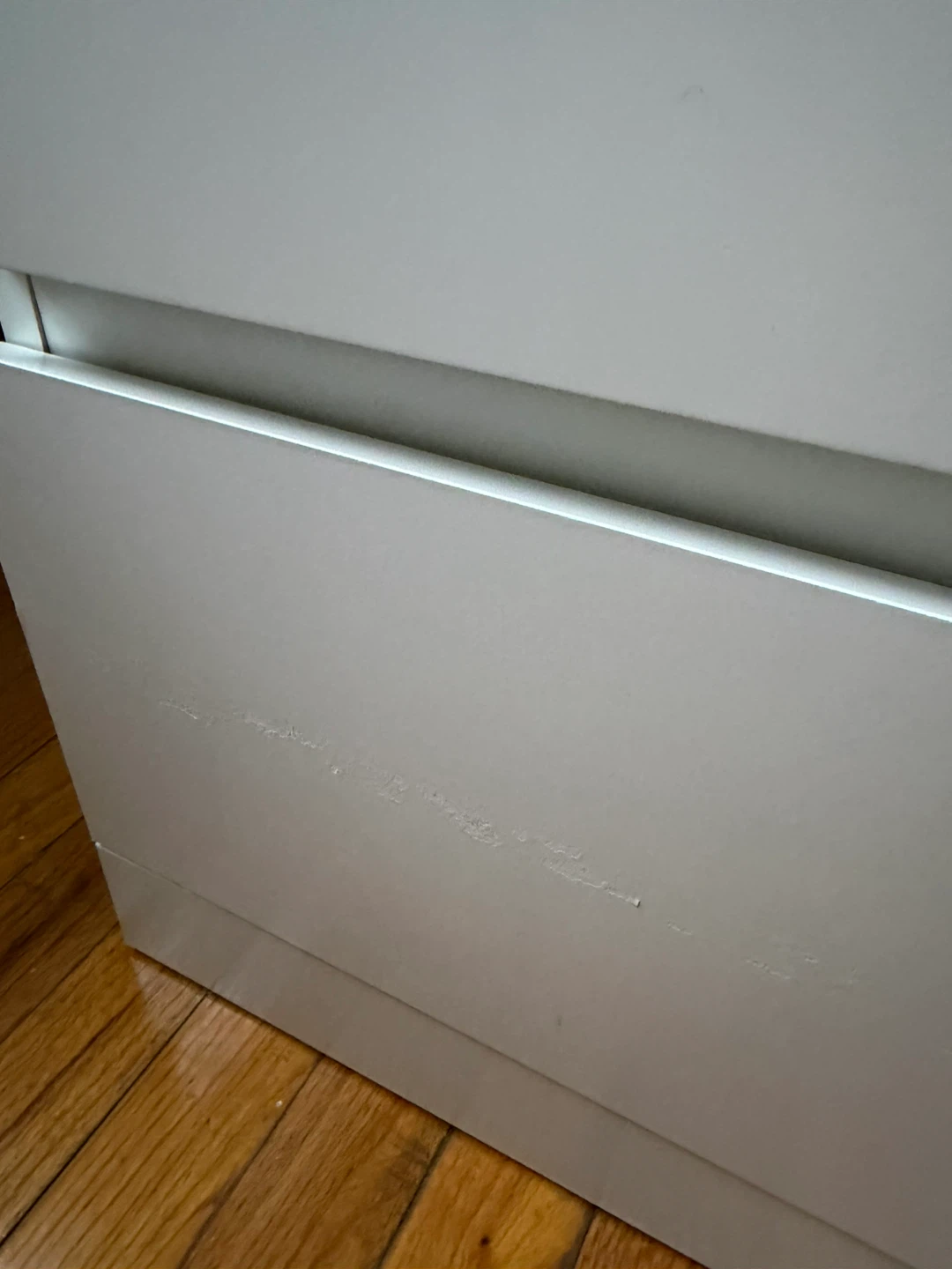 White 6-Drawer Dresser - photo 4