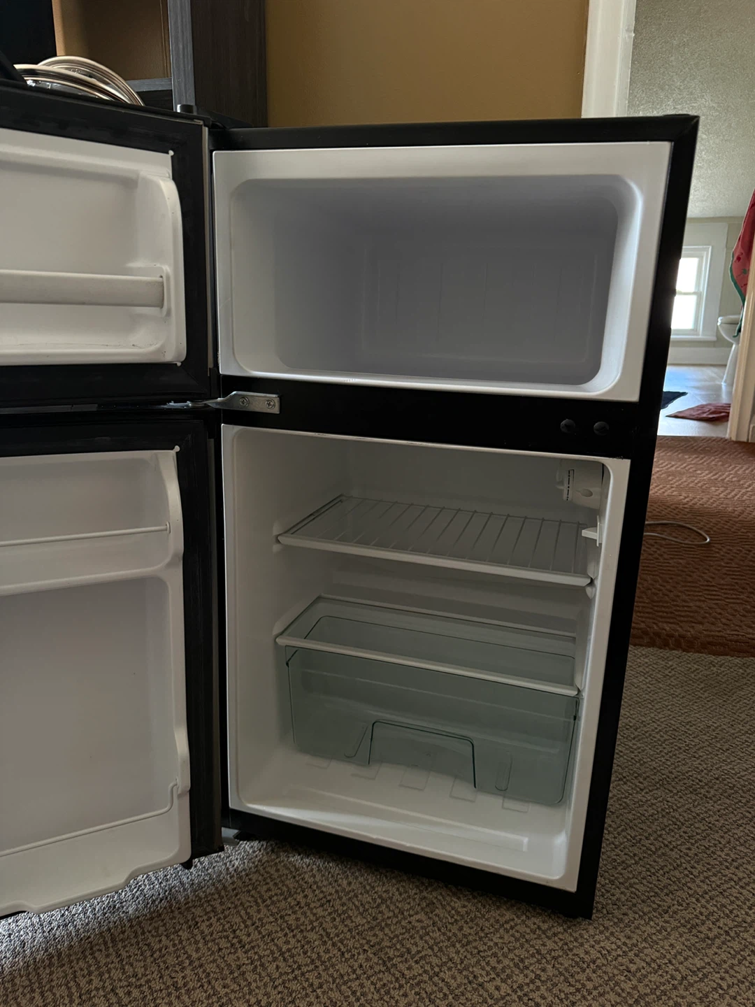 Danby Mini Fridge - photo 2