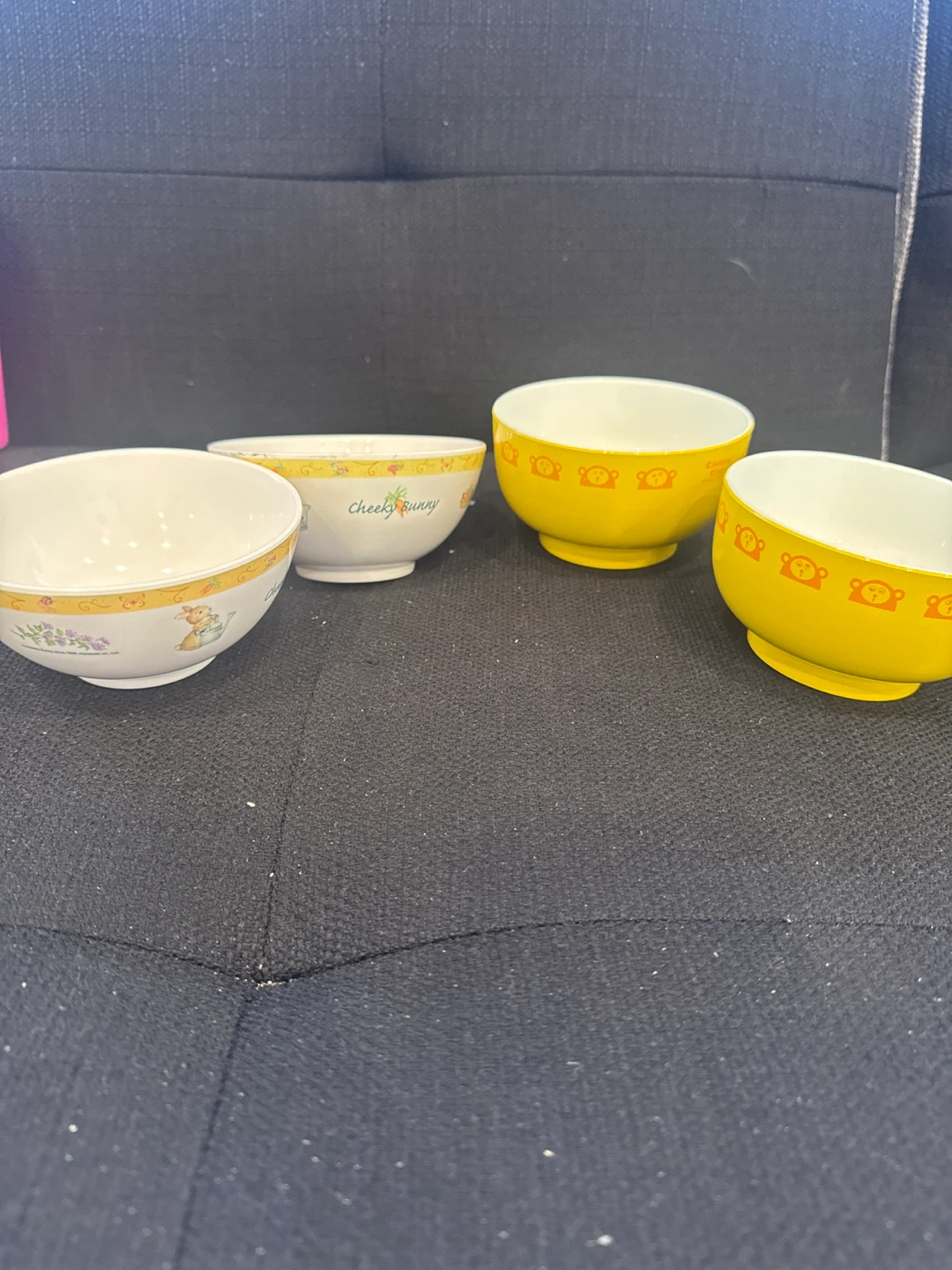 Cheeky Bunny bowls set