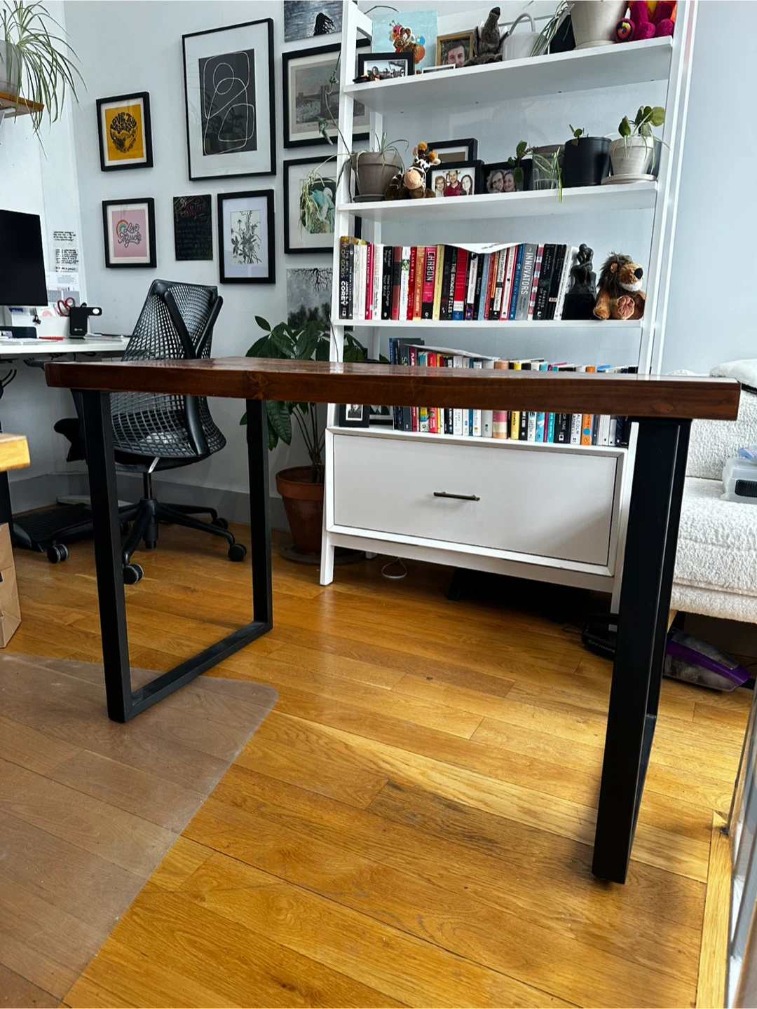 Real Wood Top Desk with Black Metal Legs - photo 2