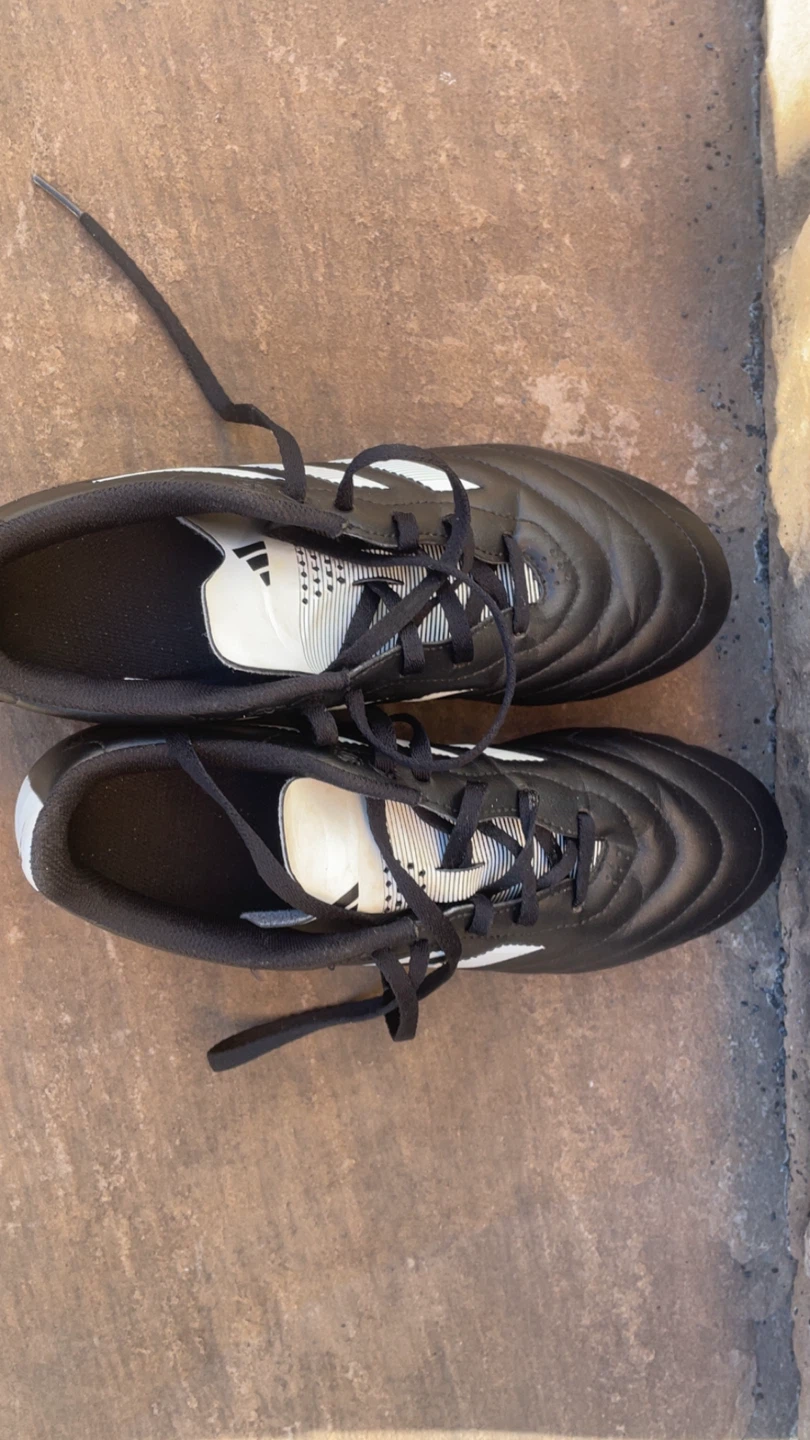 Adidas Soccer Cleats Black Size 7.5