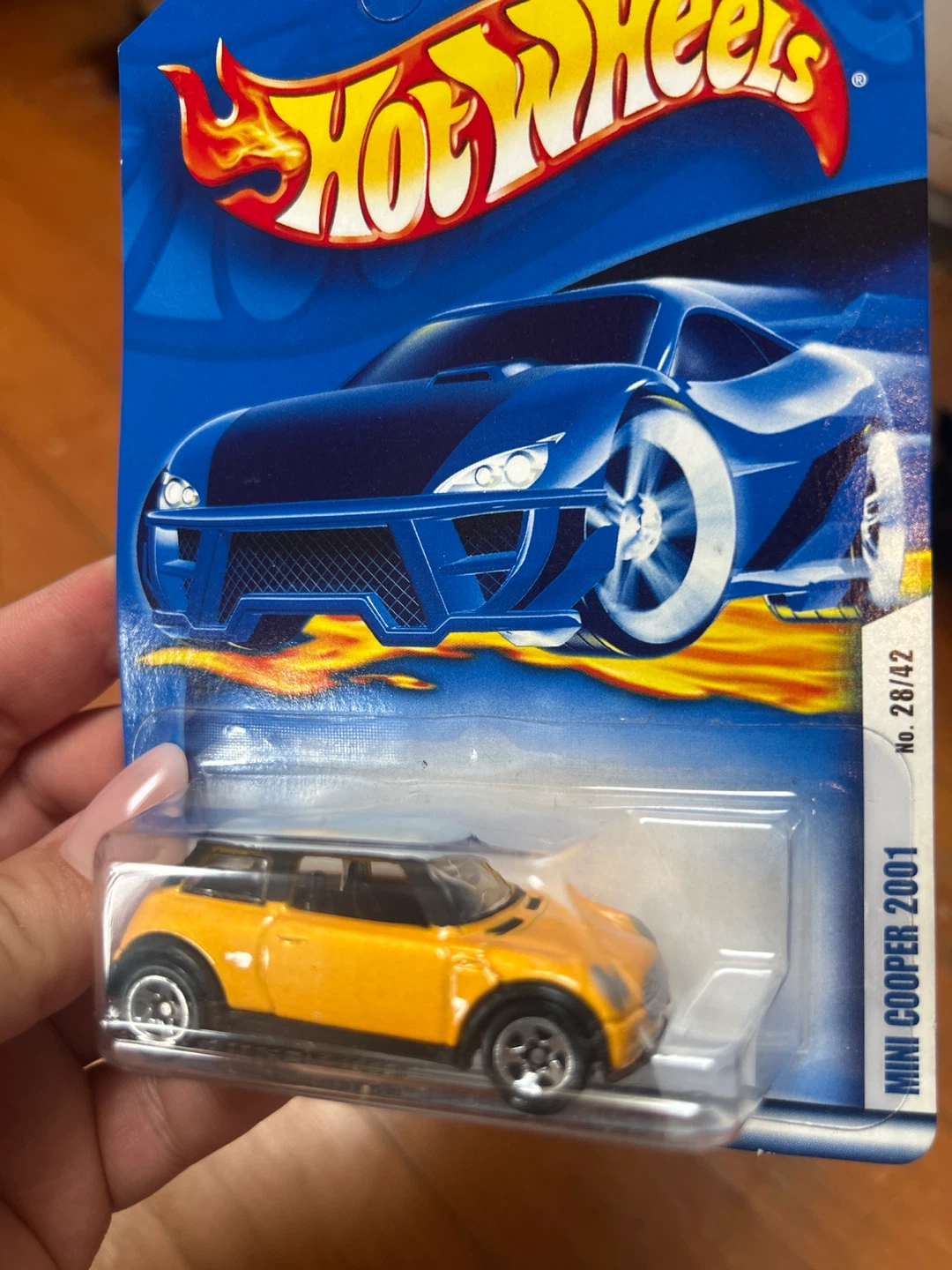 Hot Wheels Mini Cooper 2001 No. 28/42 - photo 2