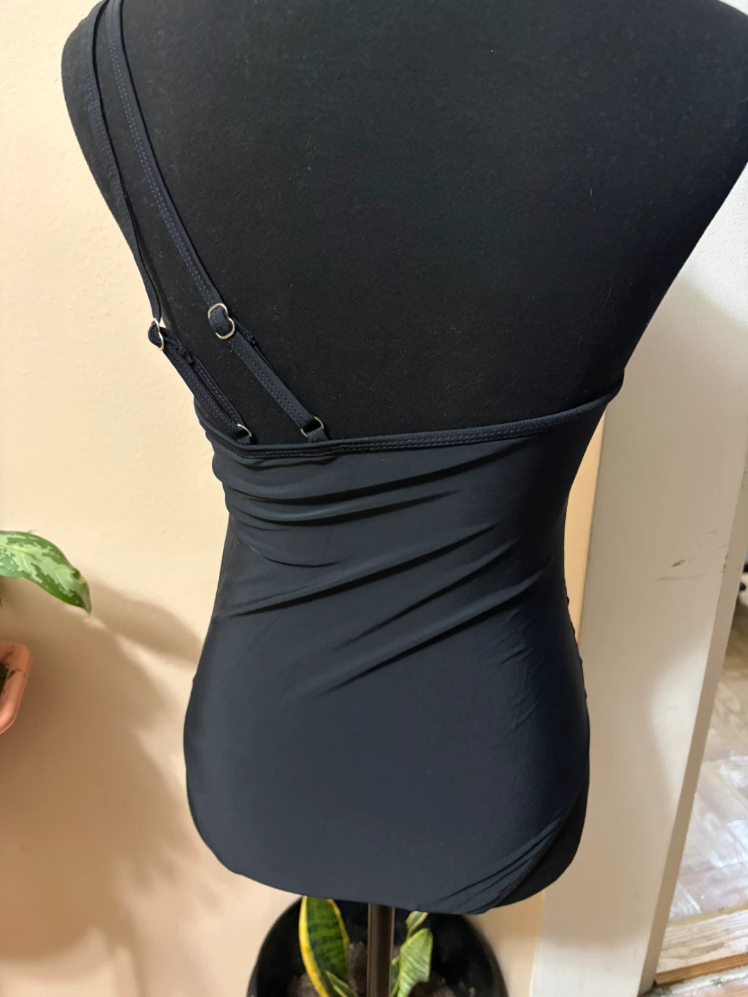 Black One-Shoulder Ruched Swimsuit - photo 2