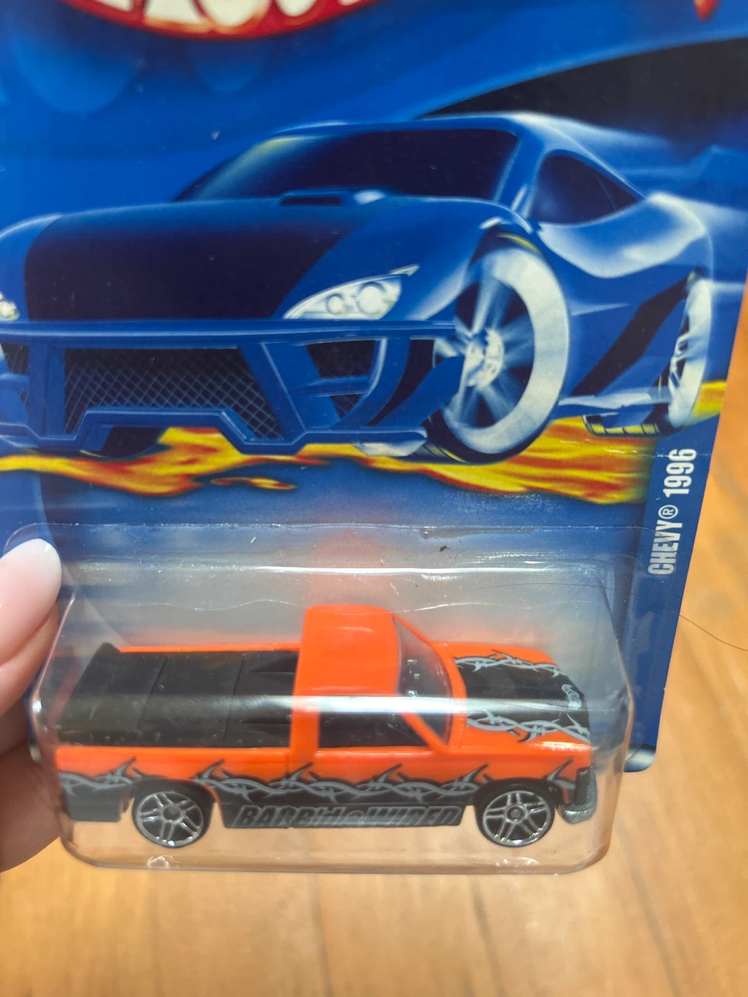 Hot Wheels 1996 Chevy "Bags & Wired" Pickup Truck - photo 2