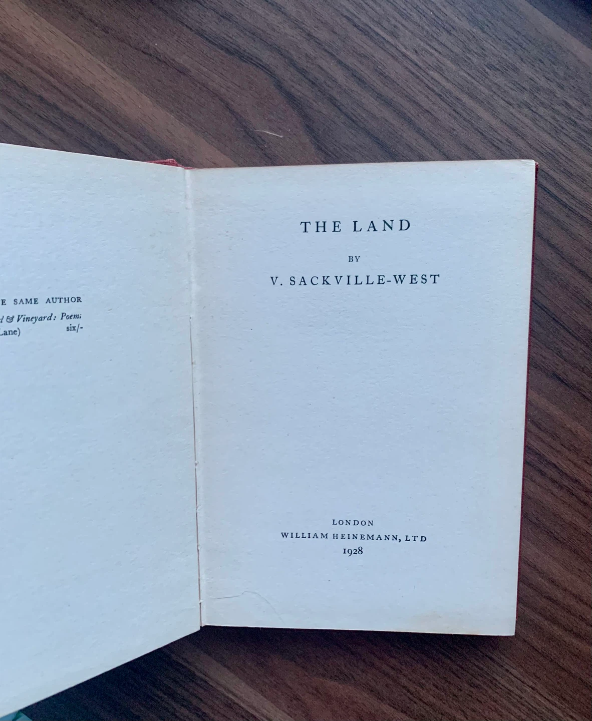 The Land by V. Sackville-West - 1928 - photo 5