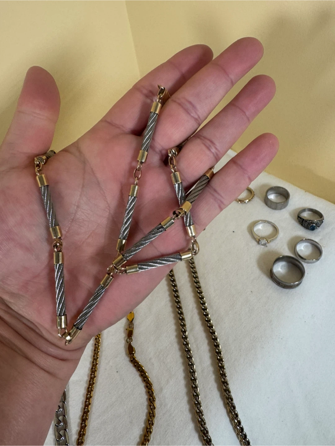 Cadenas y anillos