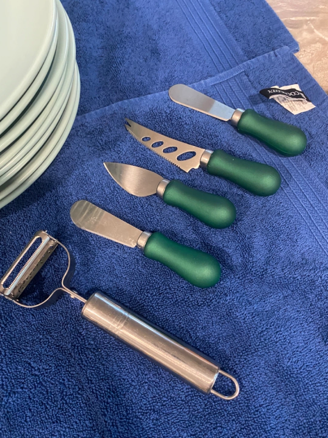 Dishware and Cutlery Set - photo 4