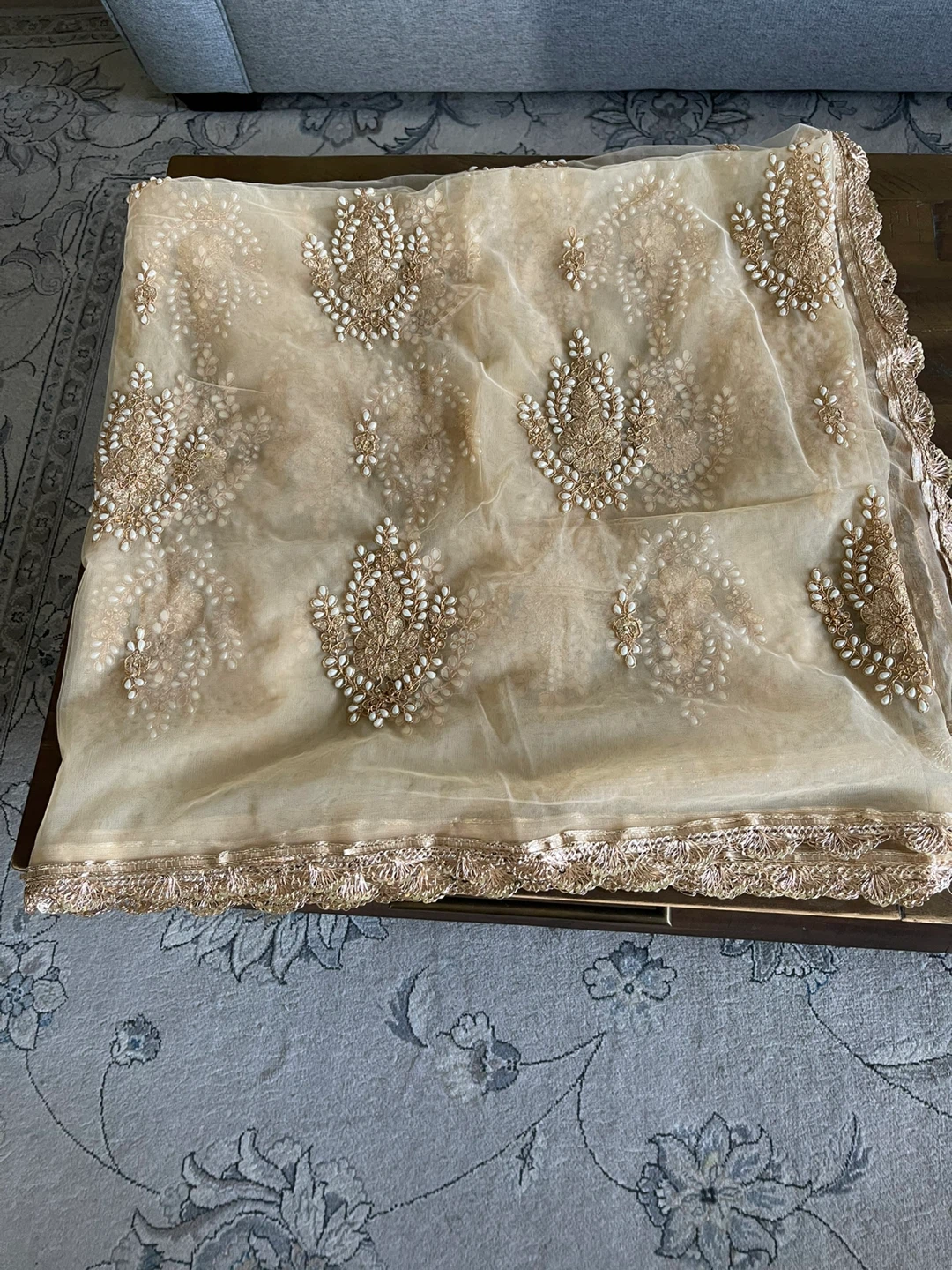Hand crafted with gold Thread and pearl. - photo 2