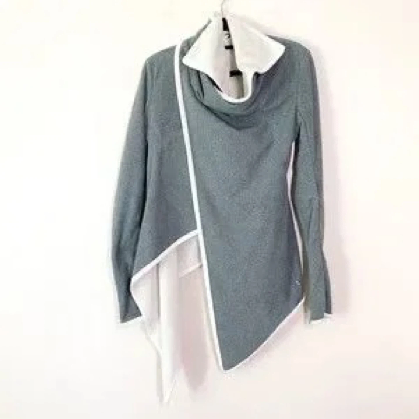Lululemon Wrap cardigan fleece Jacket - photo 4