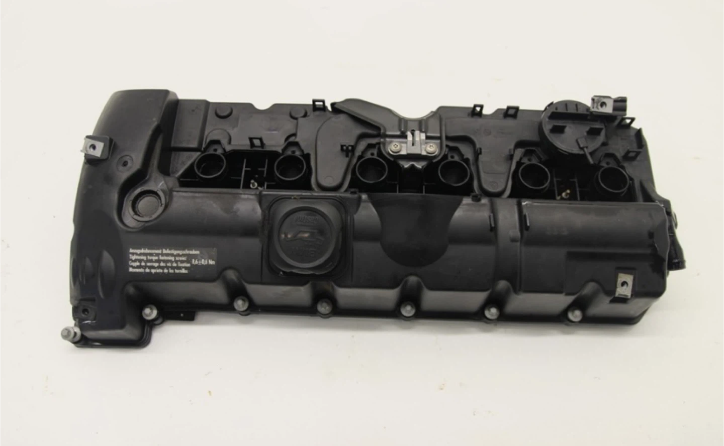 OEM Valve Cover – BMW 323i E90 (N52 Engine)