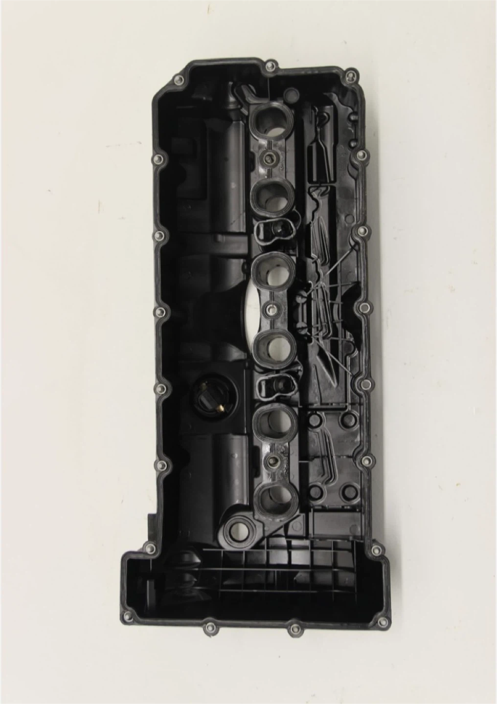 OEM Valve Cover – BMW 323i E90 (N52 Engine) - photo 2