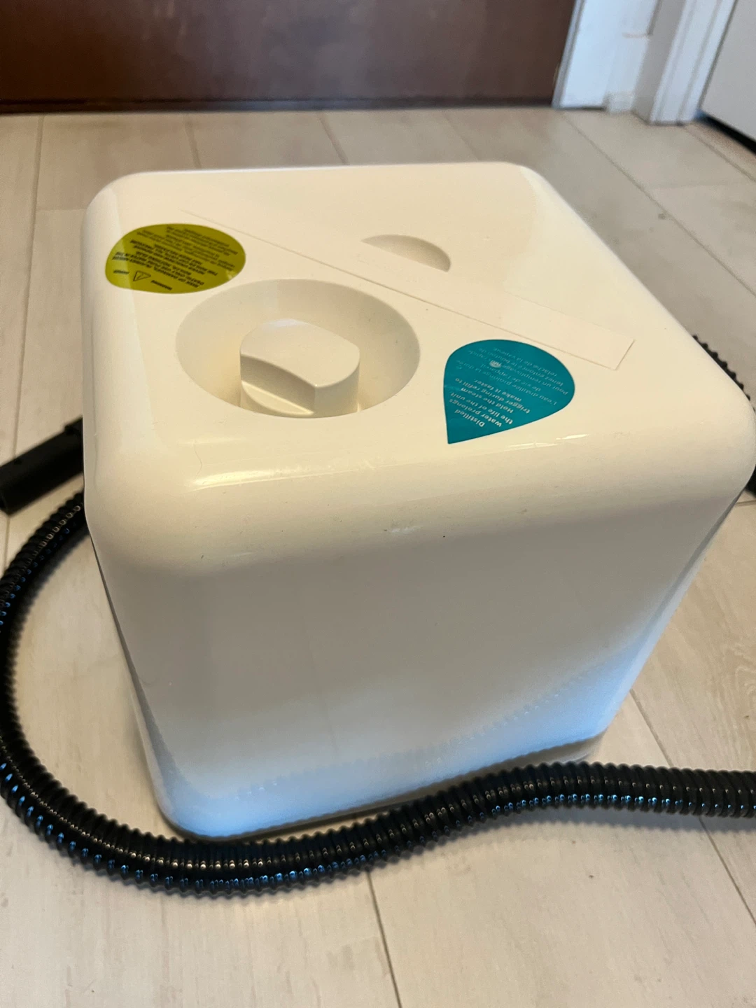 Dupray NEAT Steam Cleaner