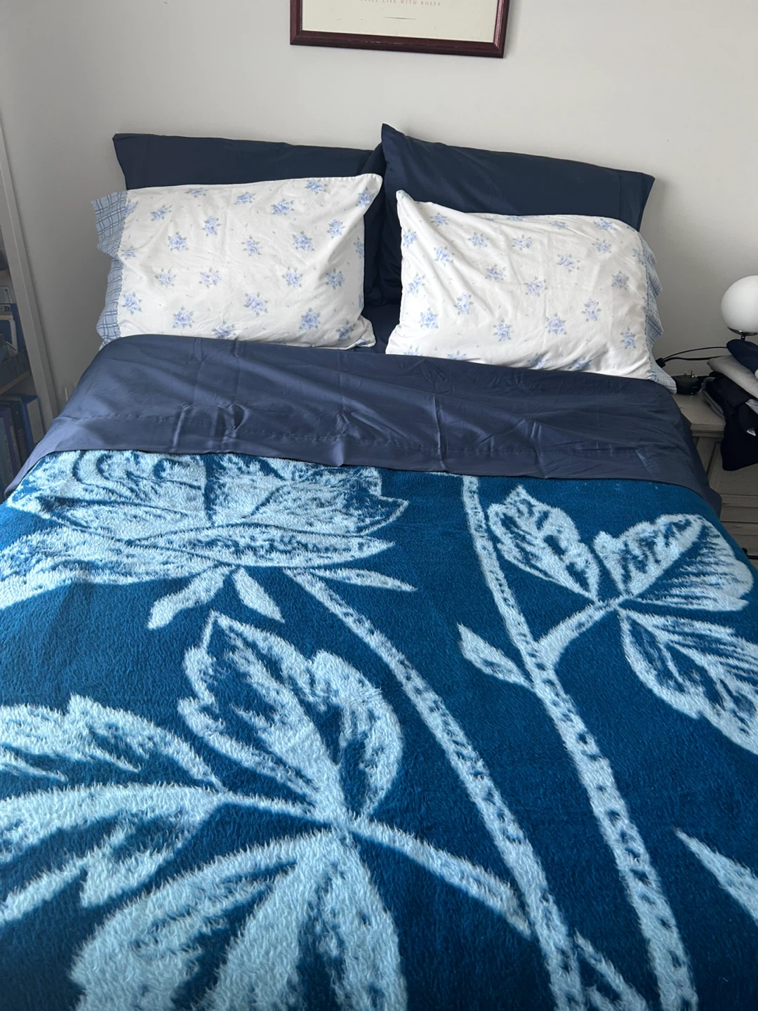 Reversible Blue Floral Blanket - photo 3
