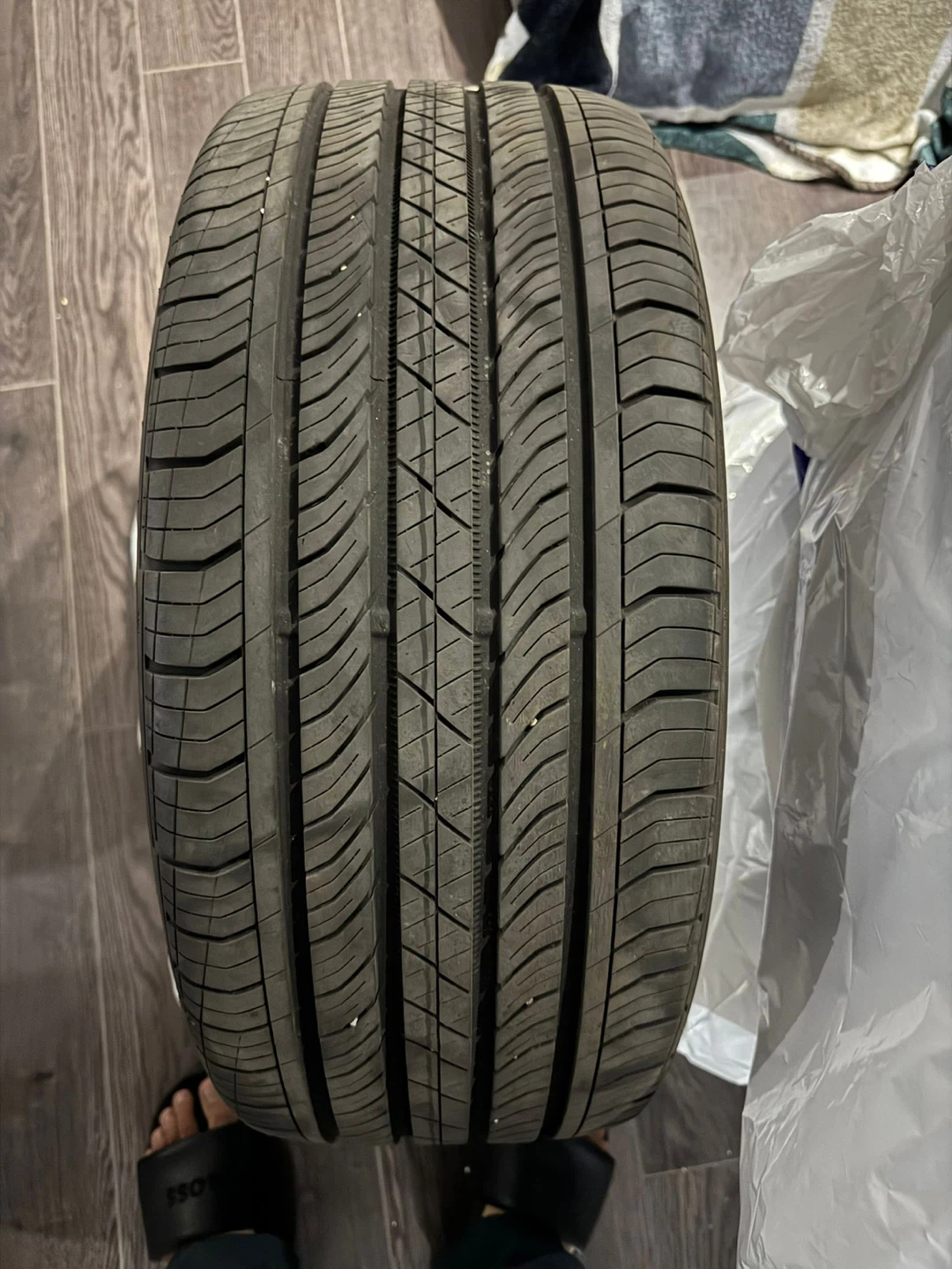 Continental ProContact TX Tire 235/45 R18 - photo 4