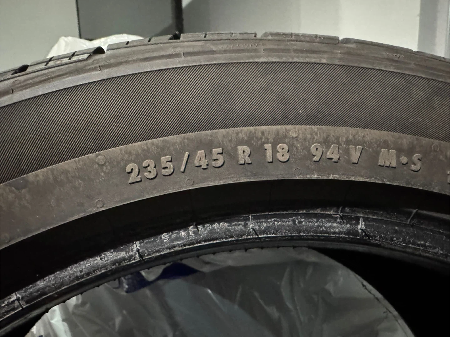 Continental ProContact TX Tire 235/45 R18 - photo 3