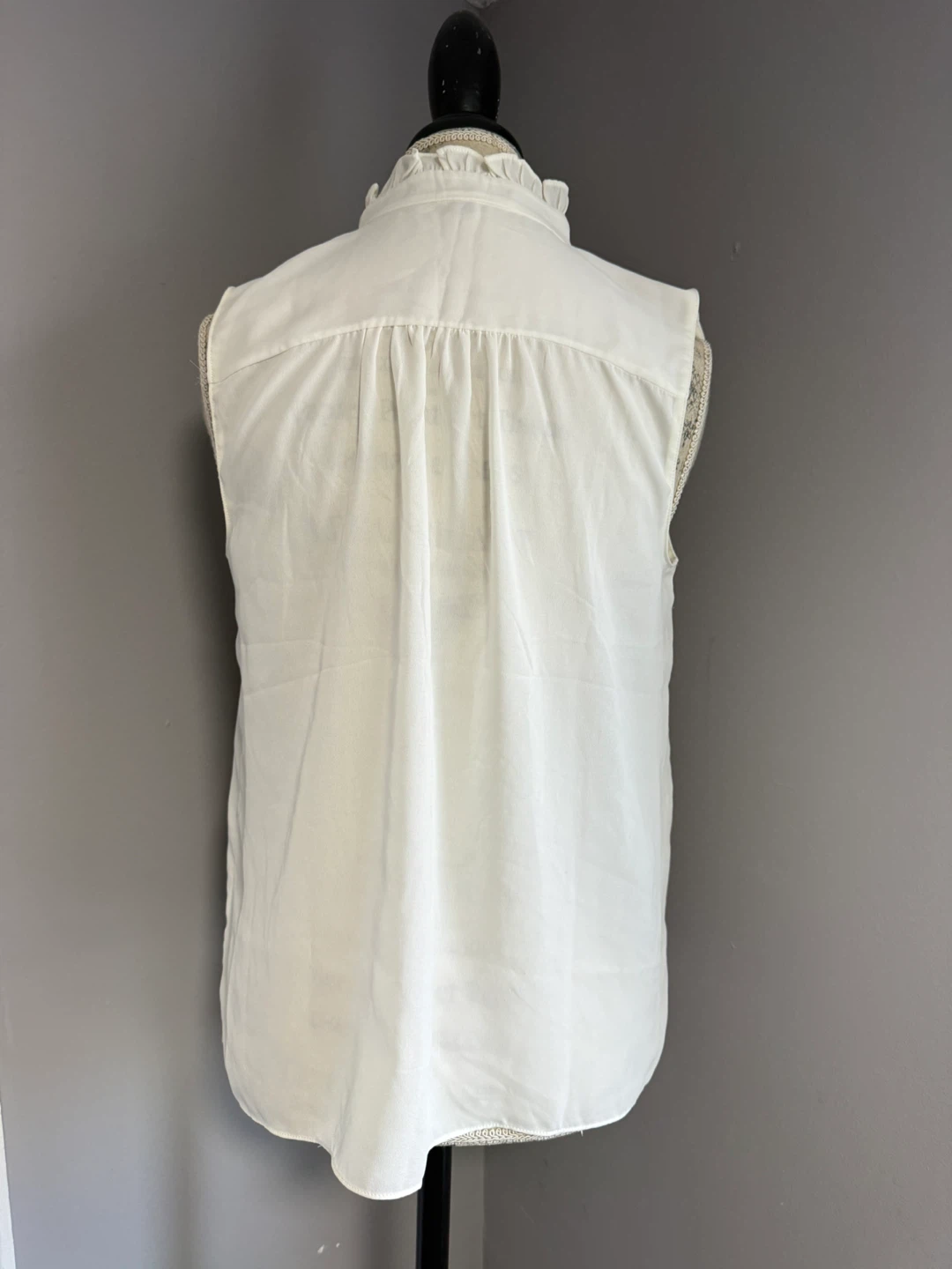 Ellen Tracy Sleeveless Blouse - White - Size S - photo 2