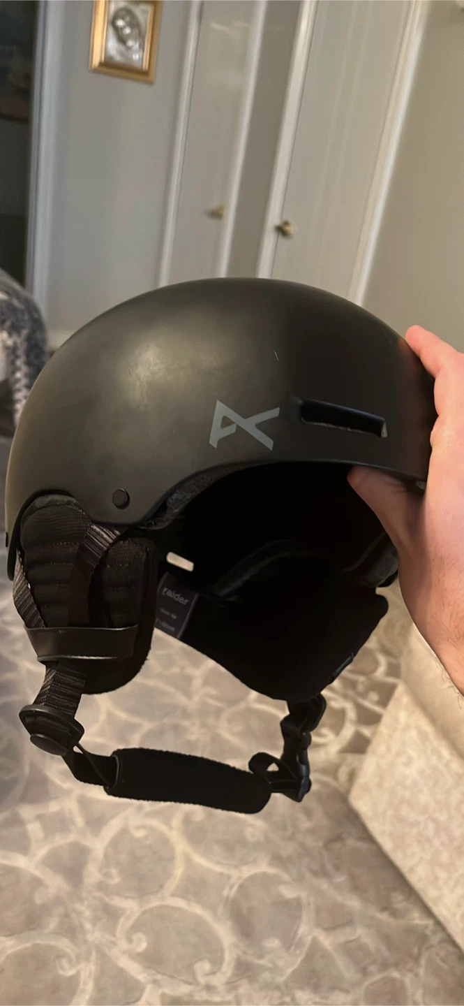 Ski helmet and Gogglds - photo 3