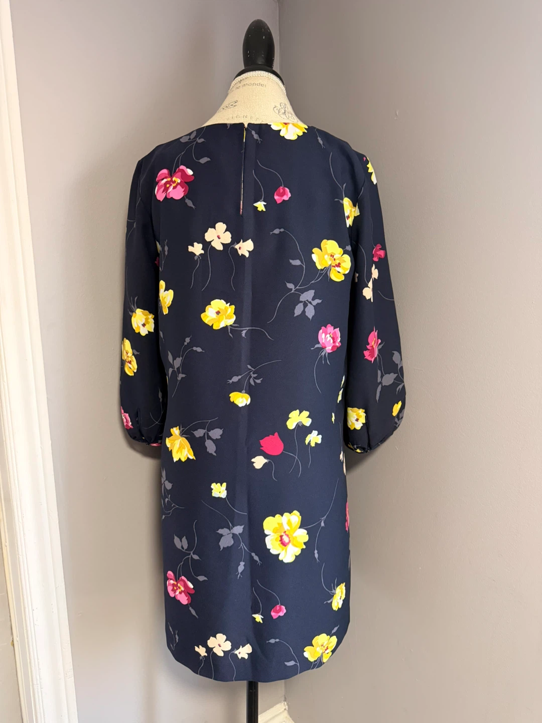 Ann Taylor Petite Navy Floral Dress Size 8P - photo 2