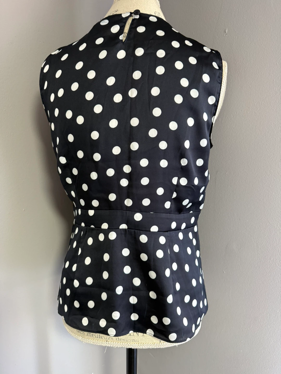 Ann Taylor Polka Dot Sleeveless Top Size S - photo 2