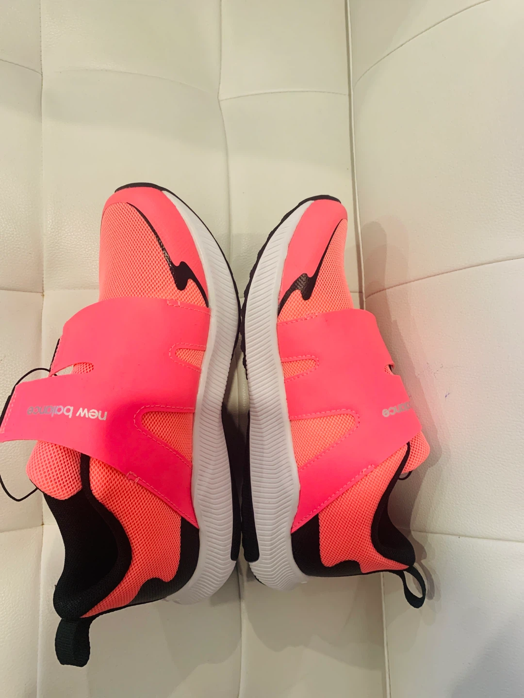 New Balance Kids Running Shoes Size 3 US Pink - photo 2