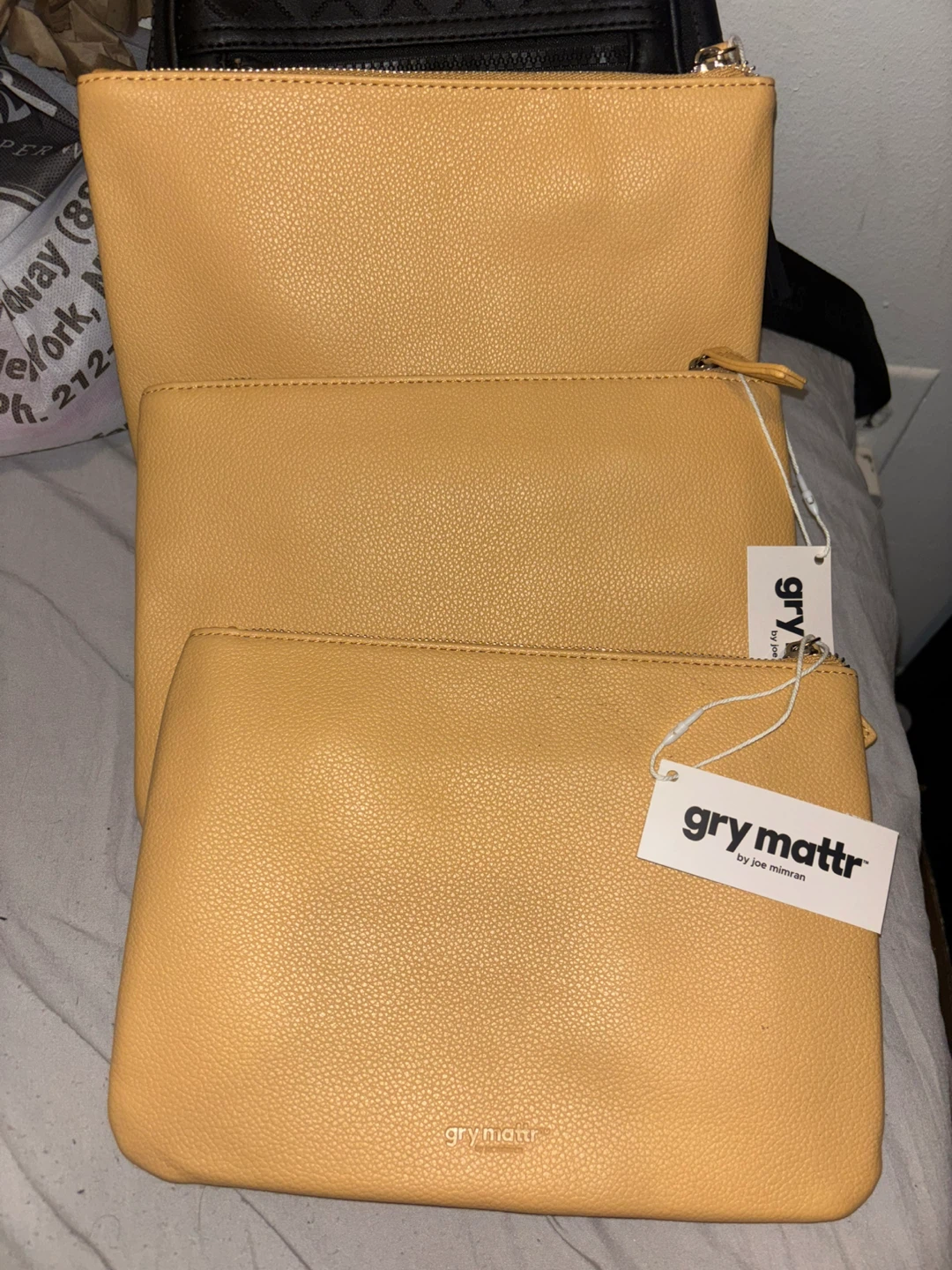 Gry Mattr by Joe Mimran Clutch Set - Yellow