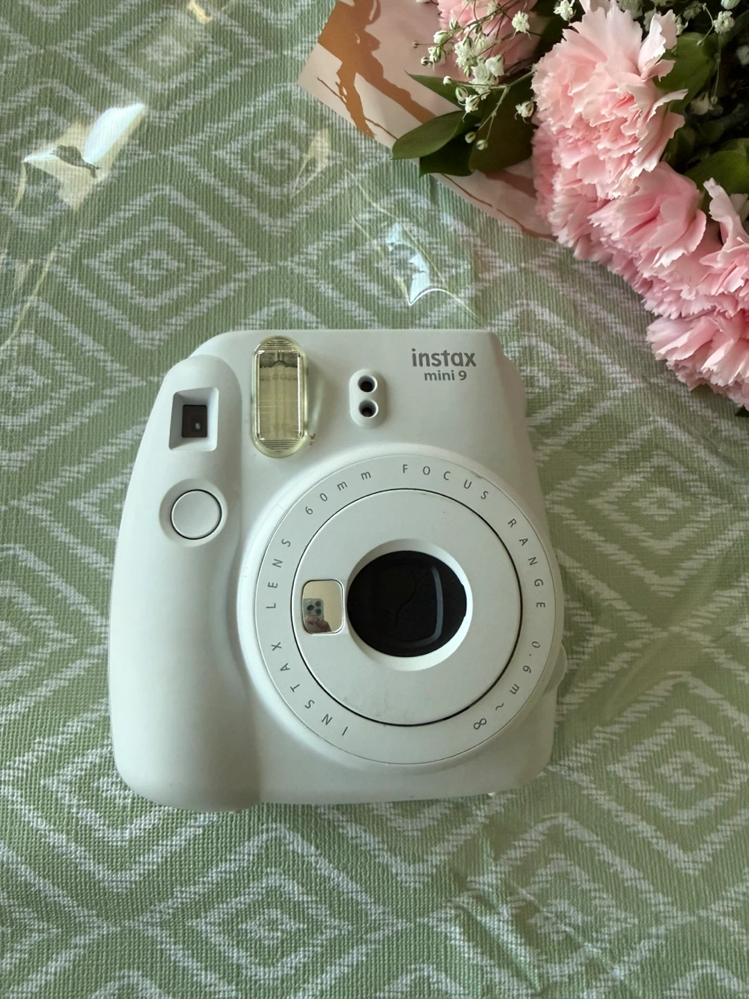Fujifilm Instax Mini 9 Instant Camera - White