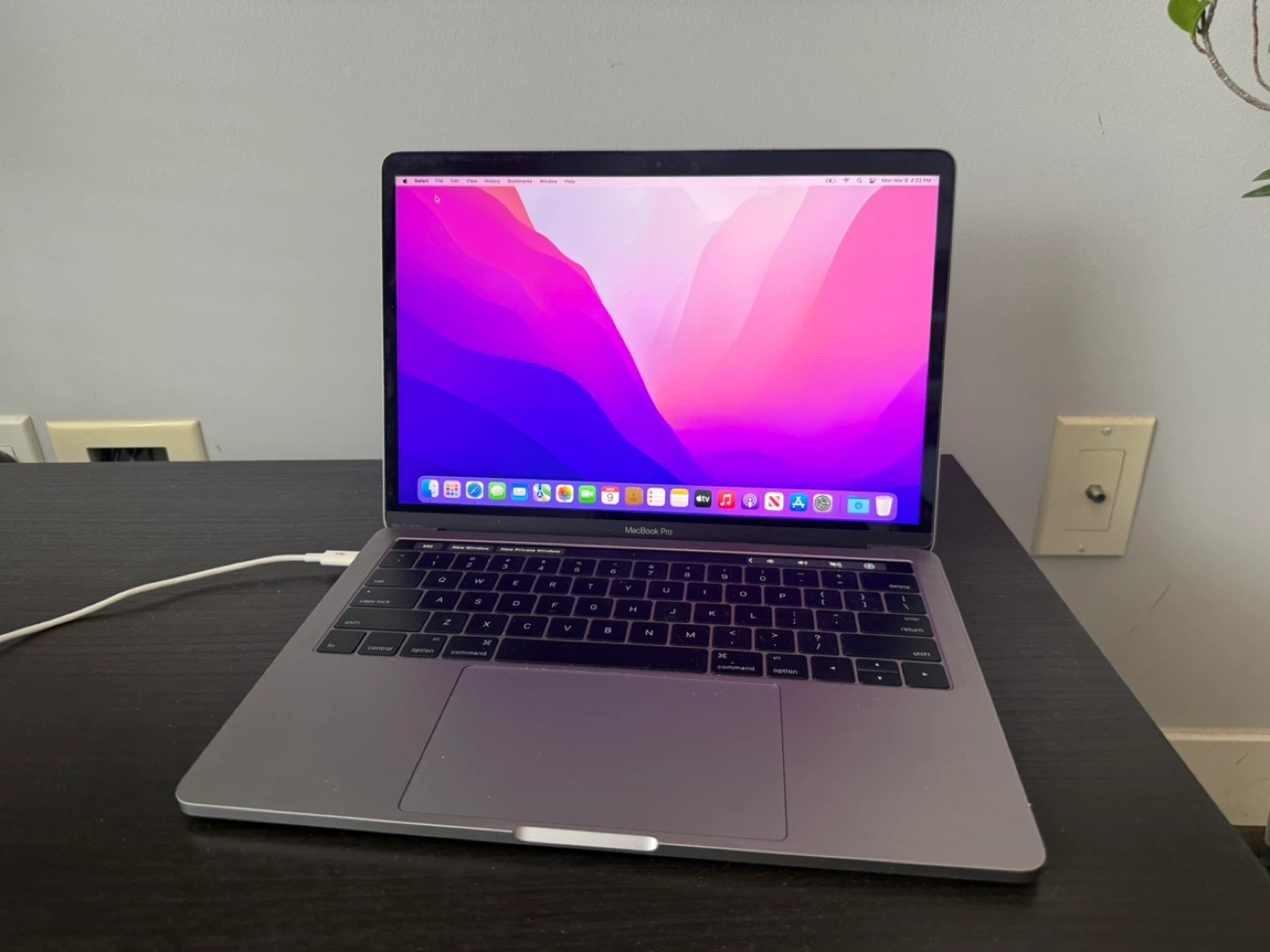 Apple MacBook Pro 13-inch (2016) - Core i5, 16GB RAM