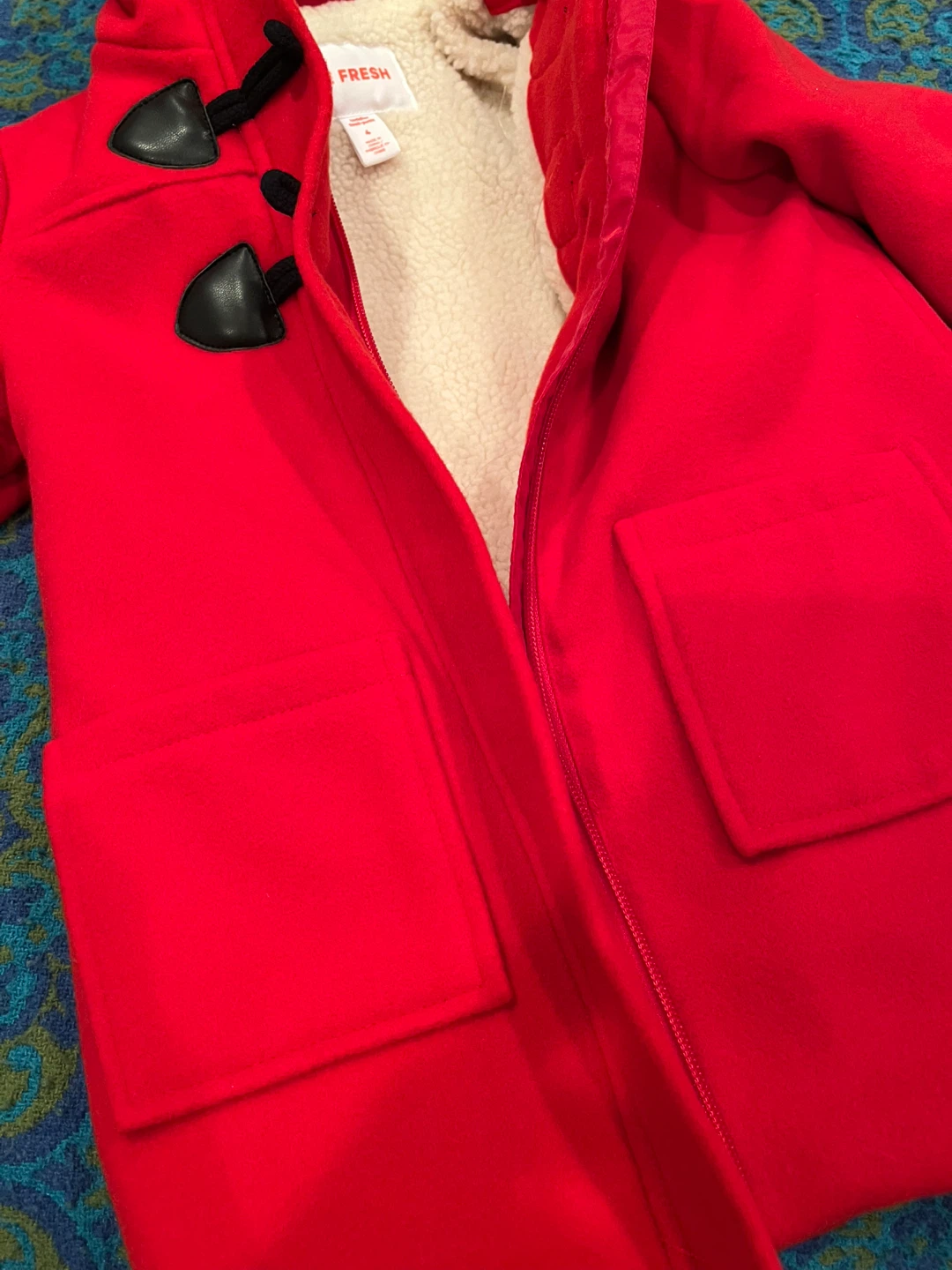 Joe Fresh Toddler Red coat - Size 4 - photo 3