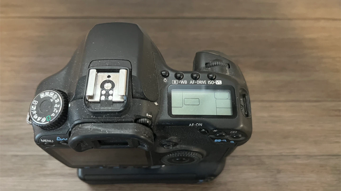 Canon EOS 40D Digital SLR Camera with Battery Grip - photo 4