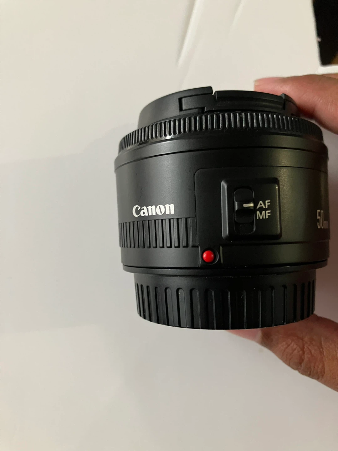 Canon EF 50mm f/1.8 II Lens - photo 2