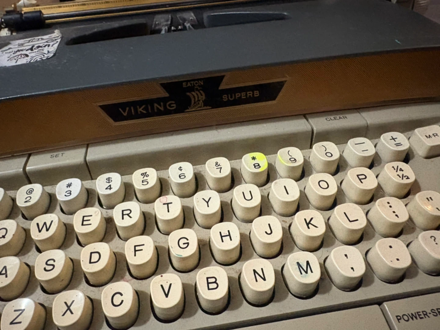 Eaton Viking Superb Mark 12 Typewriter - photo 2