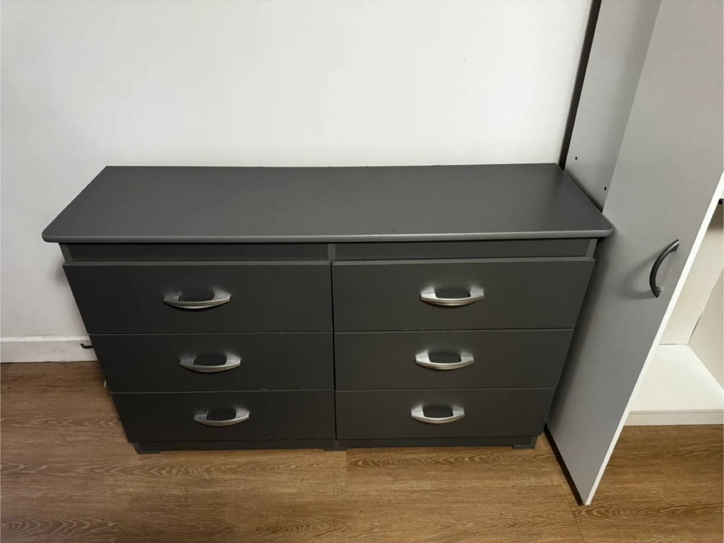 Grey 6-Drawer Dresser - photo 2